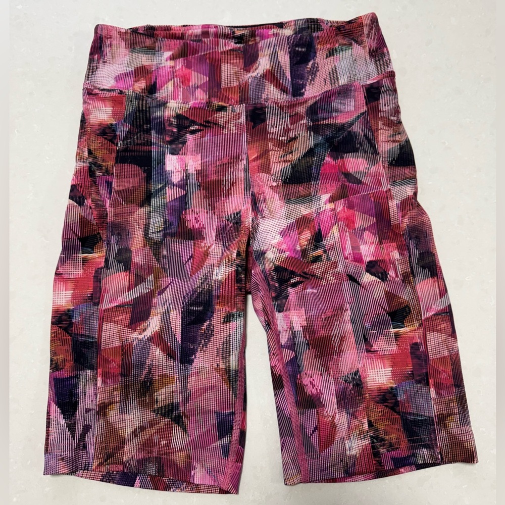 Lululemon On Pace High Rise Short Size 8